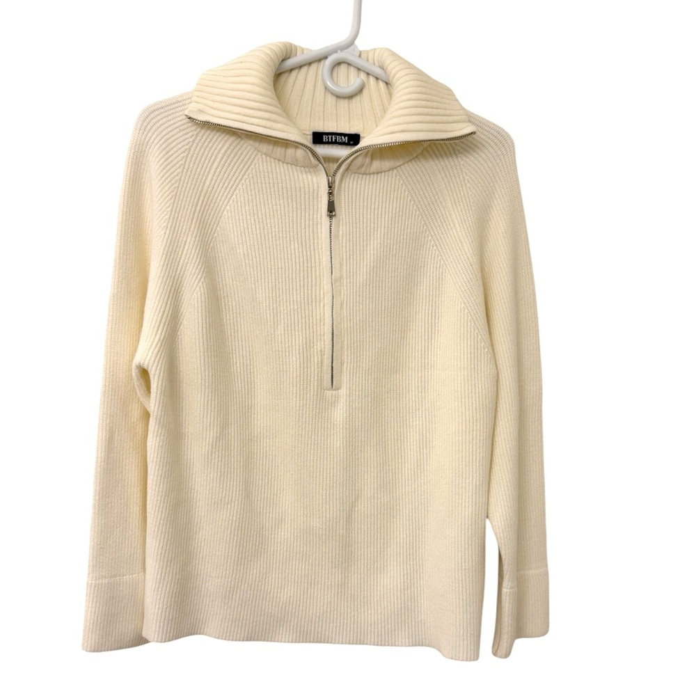 Half Zip Sweater with Relaxed Fit Women’s Size Medium